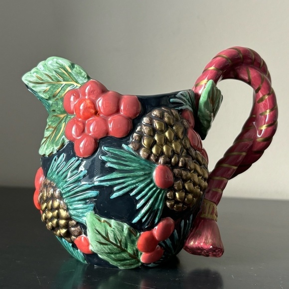 Fitz & Floyd Hand Crafted Holiday Mug Pine Cones Holly Ivy Tassles EUC - Picture 2 of 7